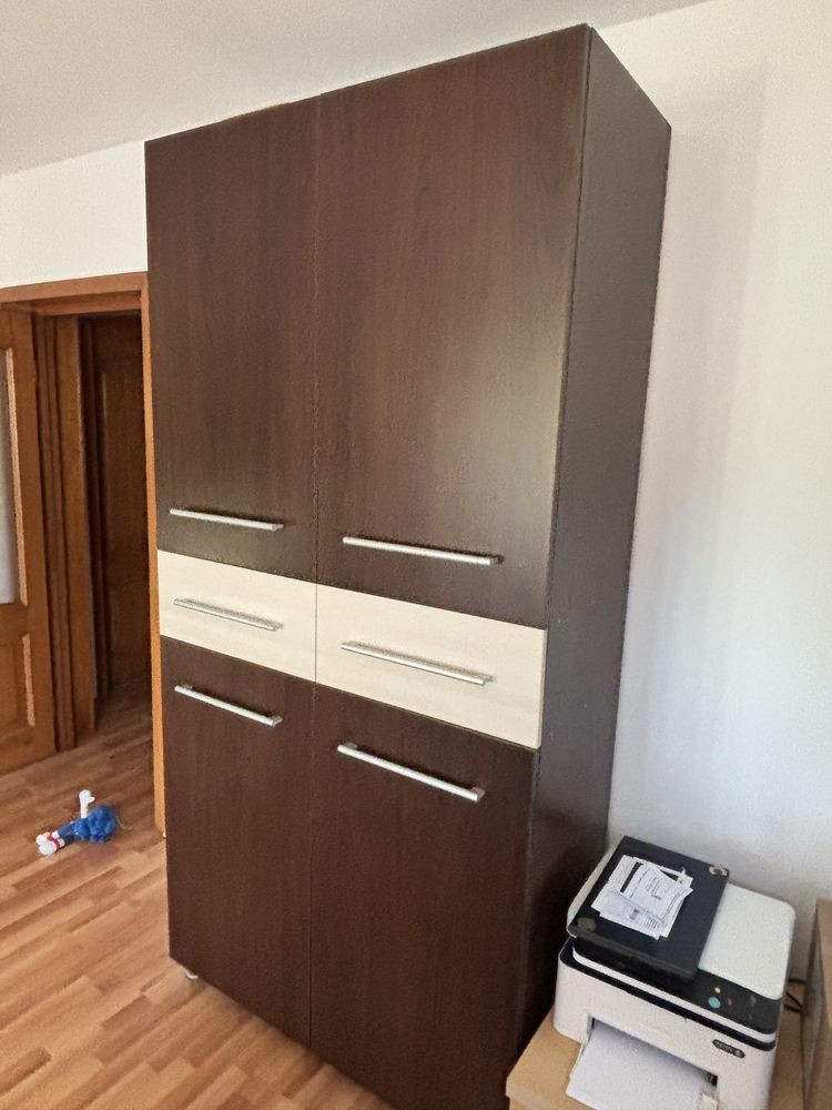 Se vinde dulap cu 2 sertare si polite