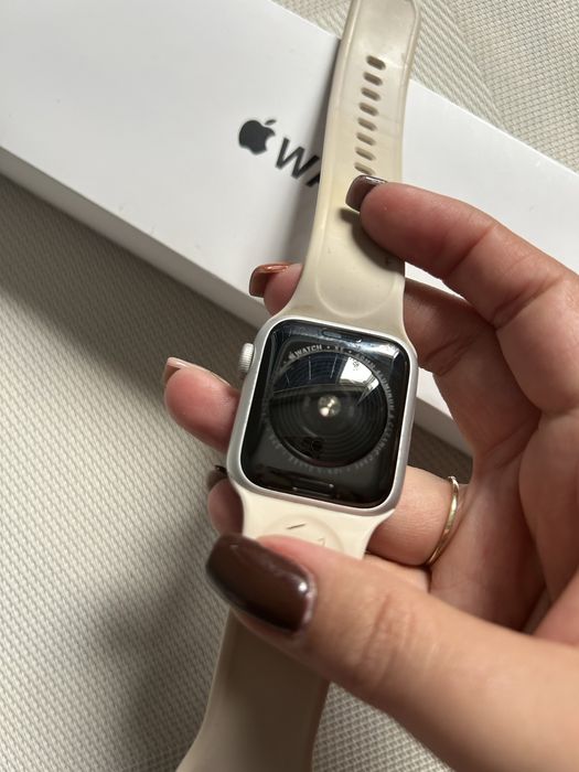 Смарт часовник Apple wache SE