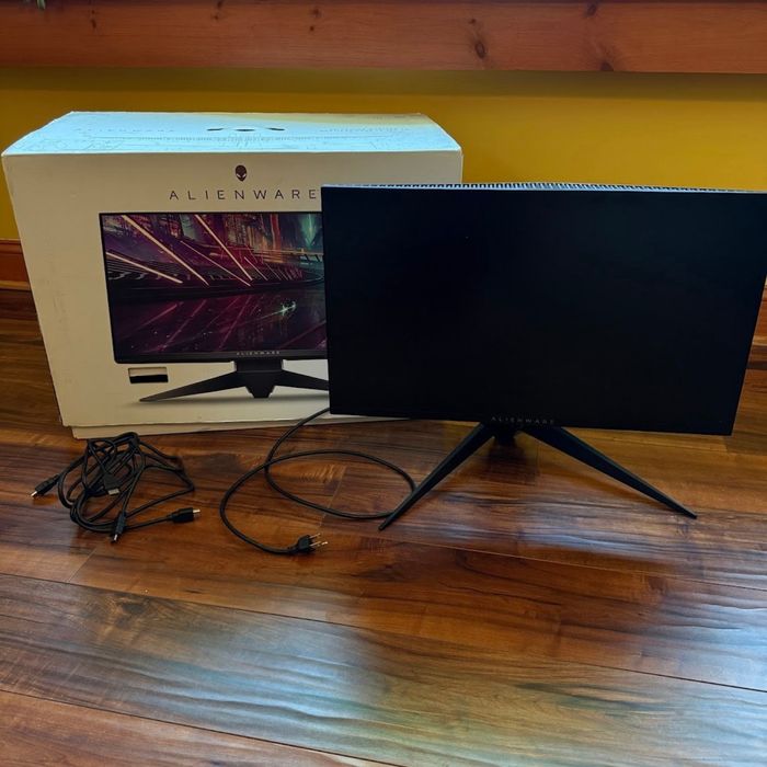 Alienware 2518hf 240hz монитор