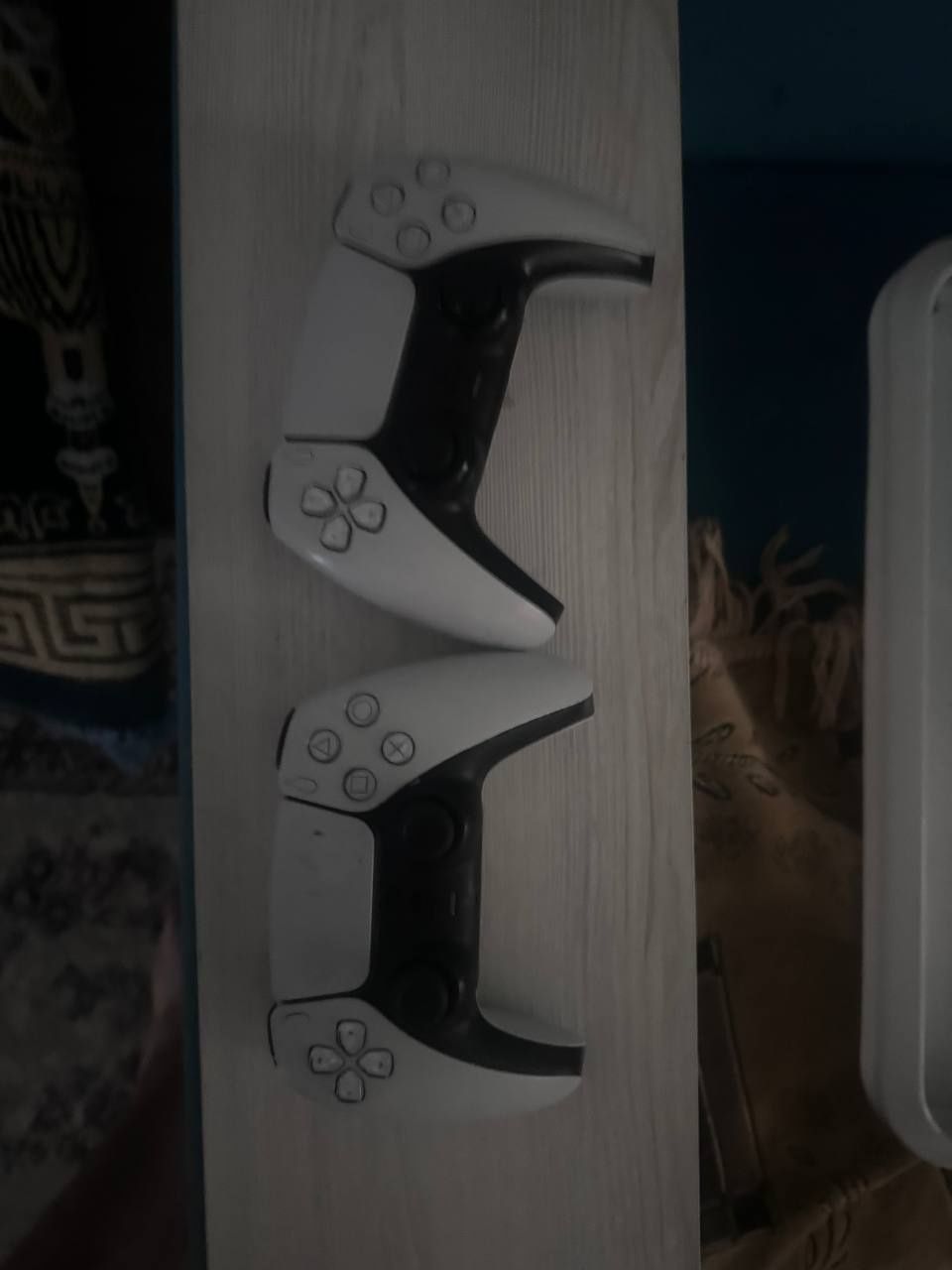 Ps5 sotiladi holati ideal karobka dakument 2 pulti bor