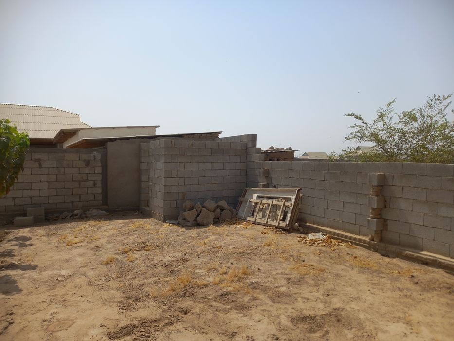 Uy sotiladi 2xona 9sotixli xovli