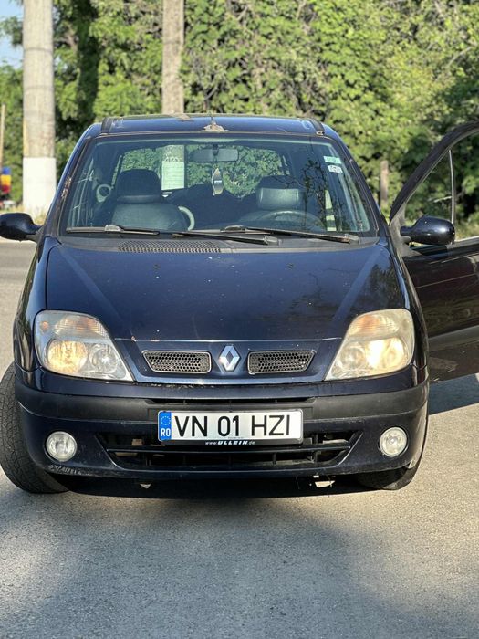 Renault Scenic Elegance 1