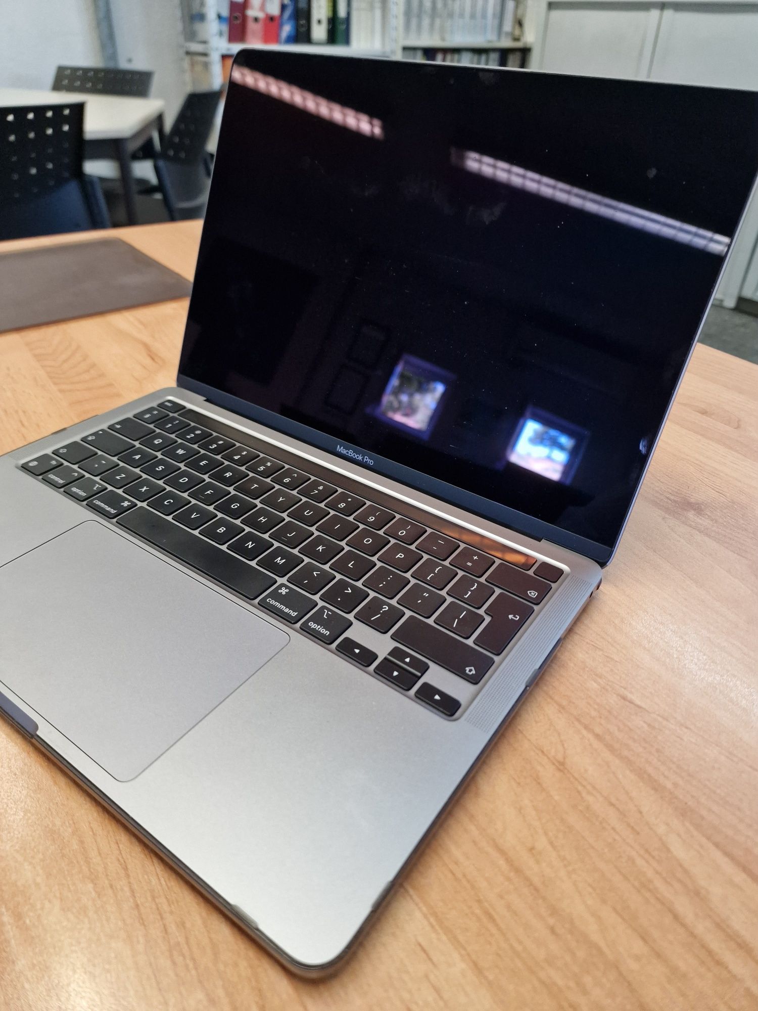 MacBook Pro with Touch bar M1 13'3