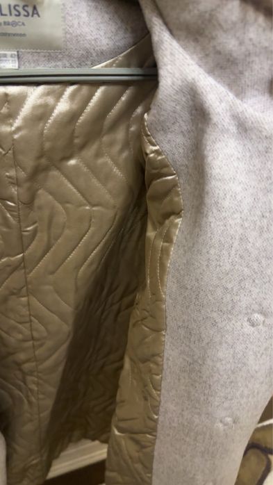 Женское пальто.