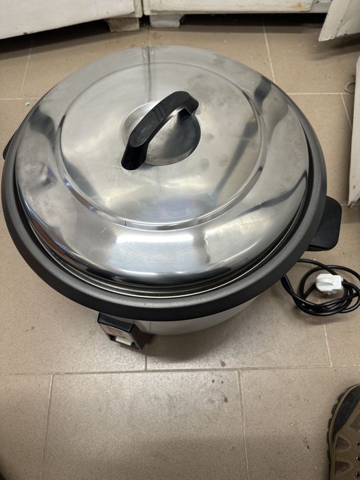 Oala electrica de gatir orez sau legume