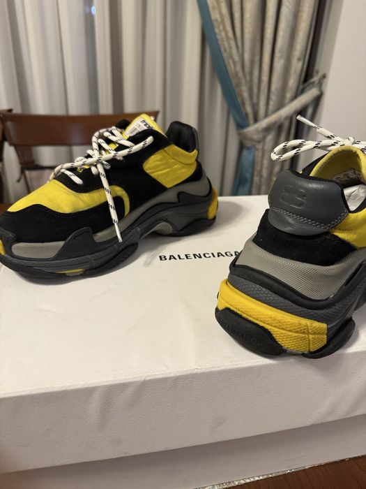 Balenciaga Triple S V2