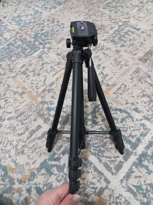 Штатив для фотоаппарата