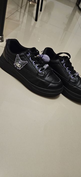 Adidasi Kuromi piele