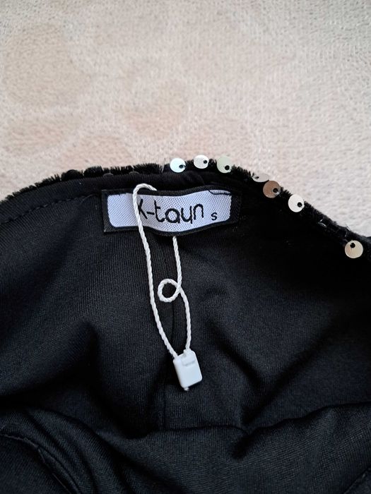 Чисто нови рокли