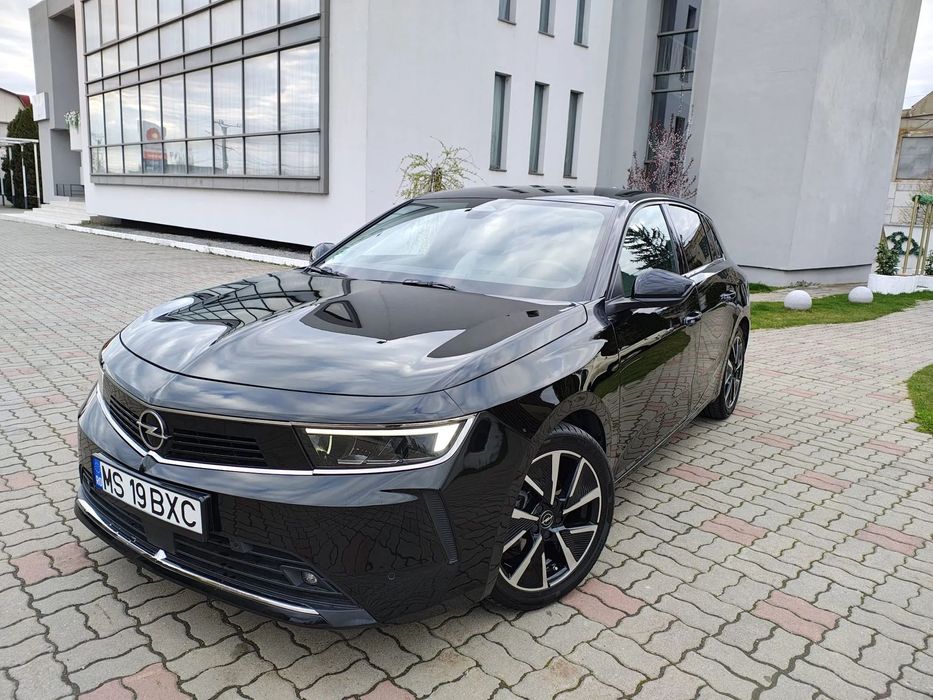 Opel Astra Opel Astra 2023 18.400 km Real