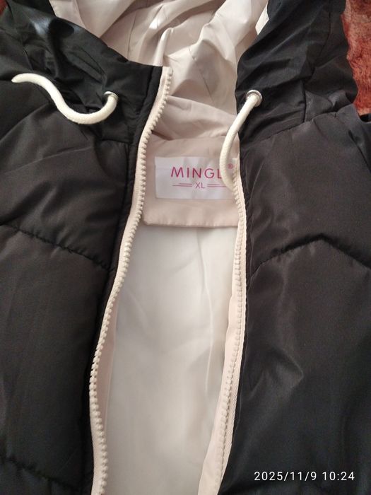 Продам куртку новую