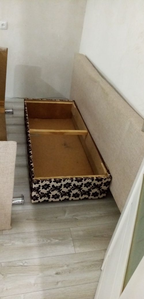 Продам диван такта б/у