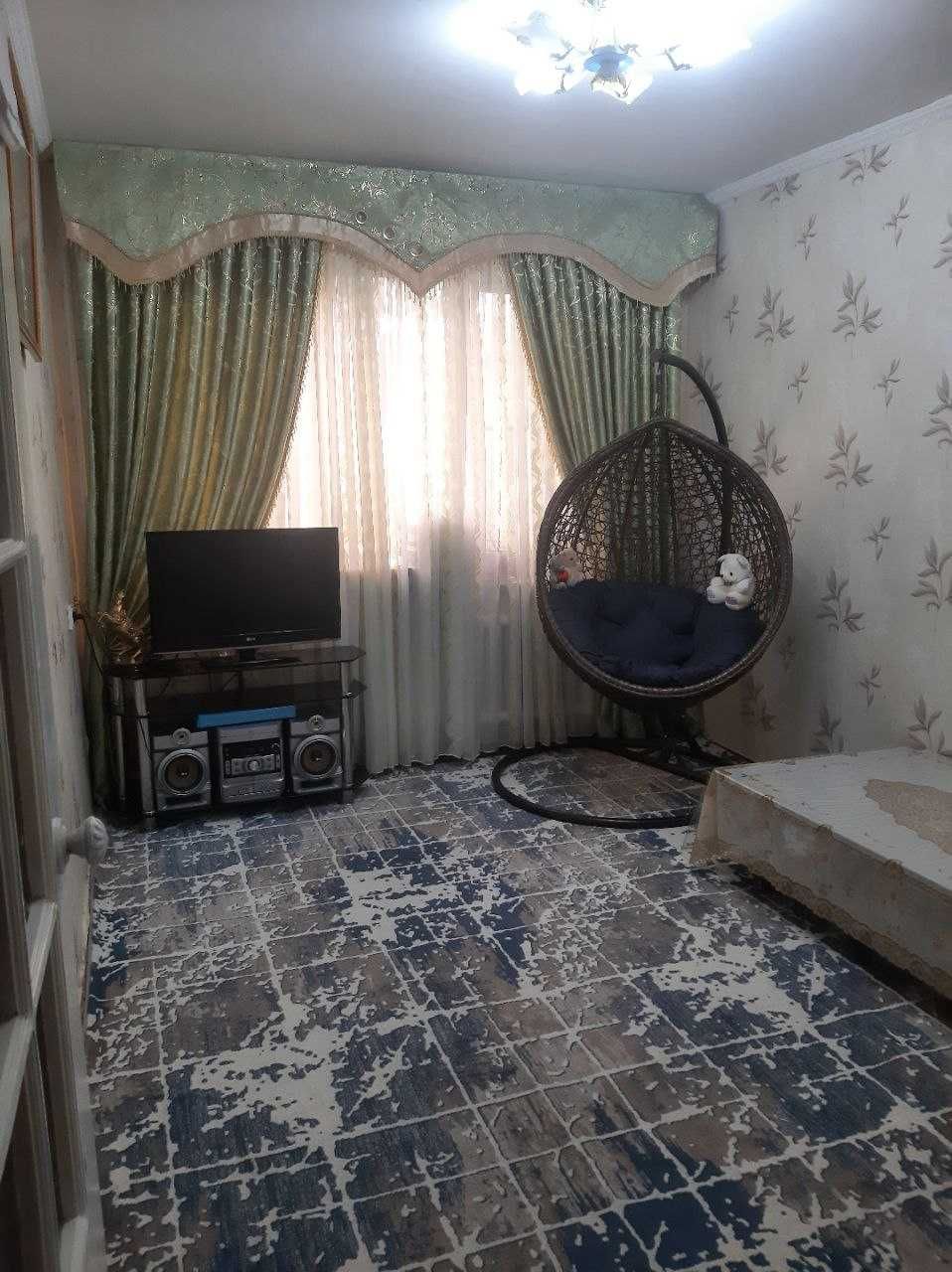 3 xonali kvartira Navoiy shahar 3 etaj