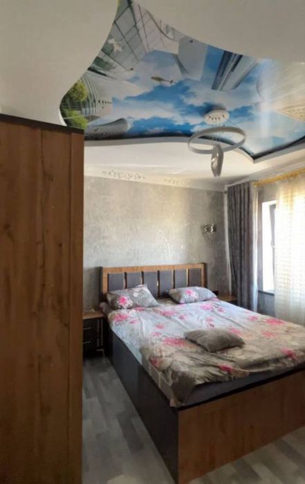 Срочно своя 3х комн янги Узбекистан янгибазар сентер