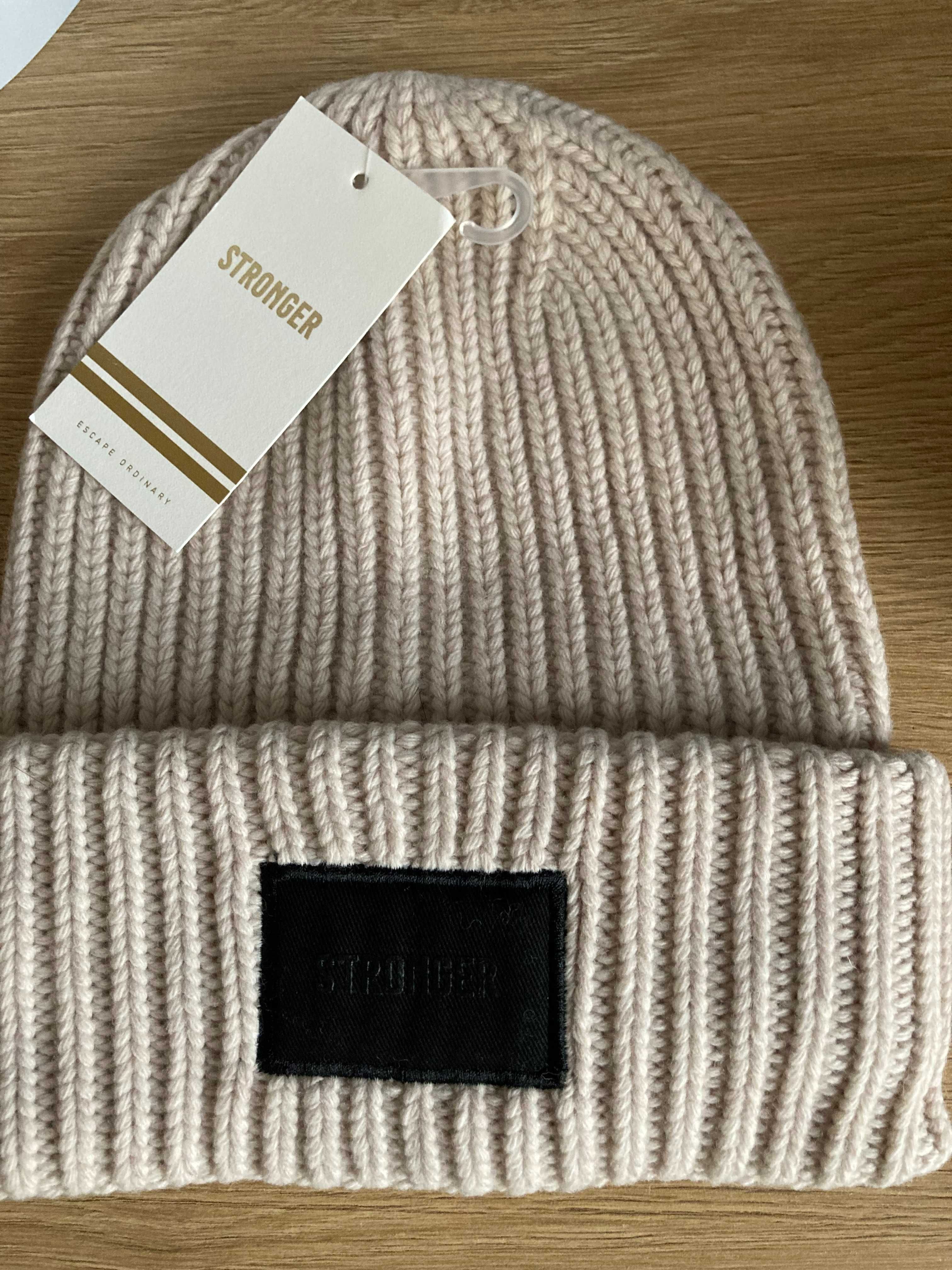 Зимна шапка тип Beanie