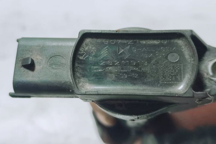 Bobina inductie  1.2 VTi  benzina HMR HMZ 28211913 Peugeot 301 2 seria