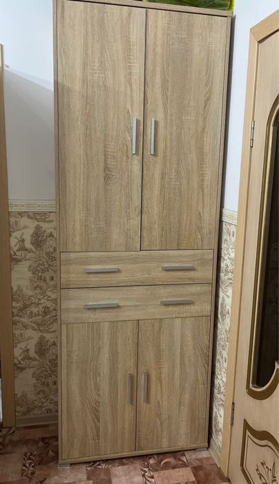 Шкаф в идеальном состояние