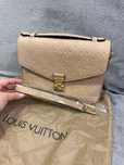 Geanta Louis Vuitton