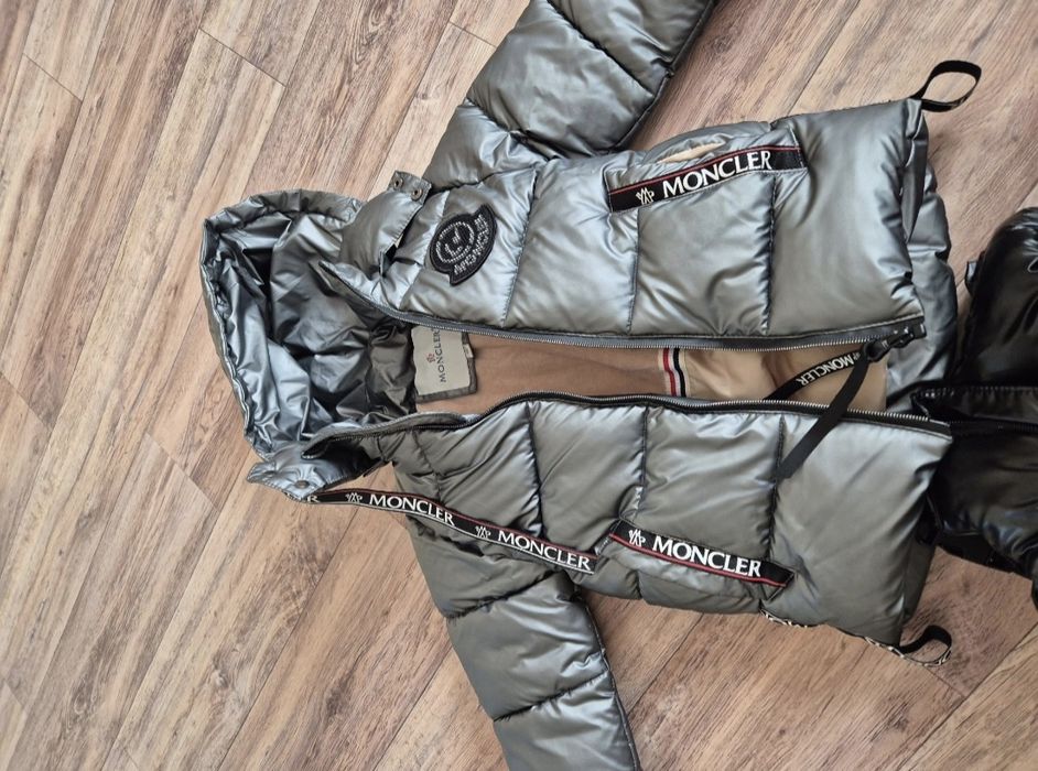 Продается детский пуховик