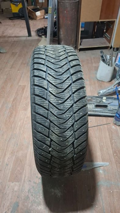 Шины Yokohama Ice Guard IG65 275/60 R20 115T с шипами