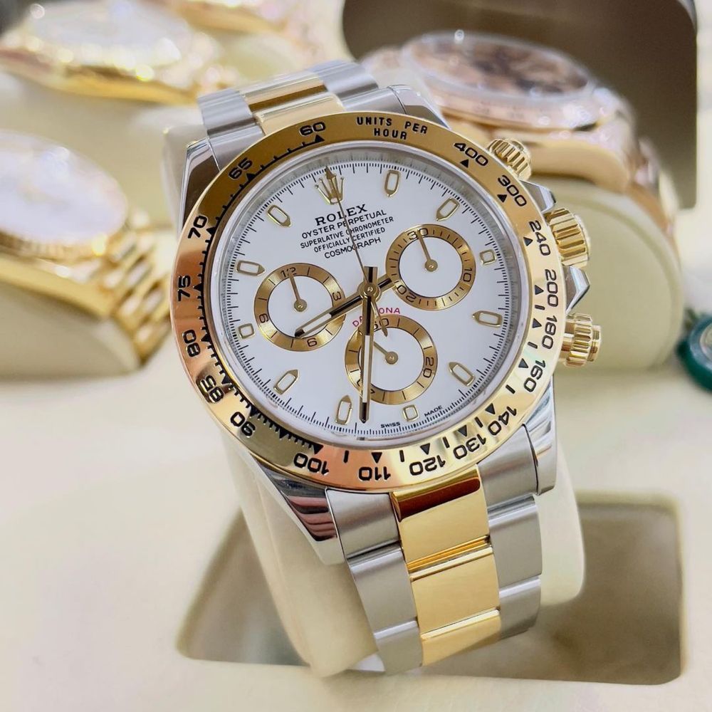 Rolex daytona cosmograph white dial