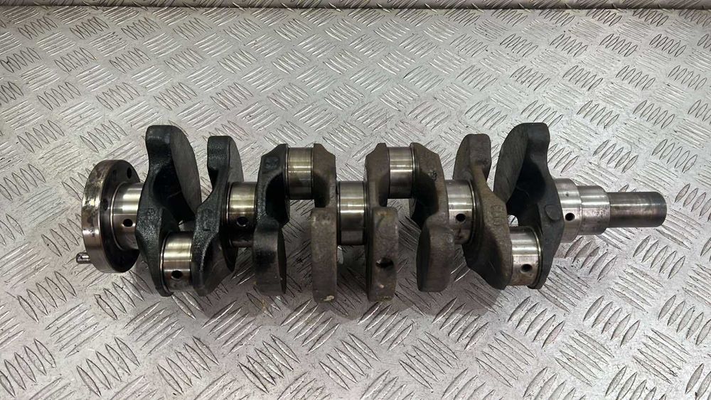 Колянов вал Hyundai i30 1.6D 2009г.