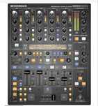 Mixer behringer ddm4000