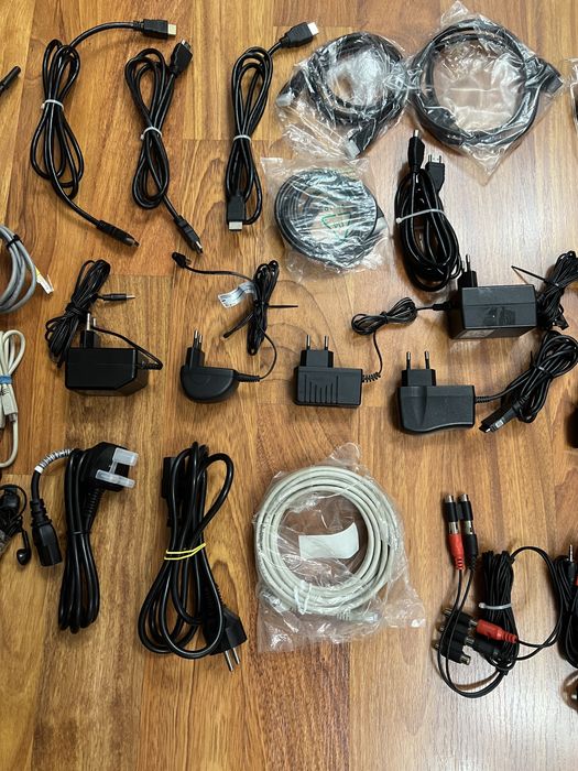Cabluri, transformatoare, HDMI diverse