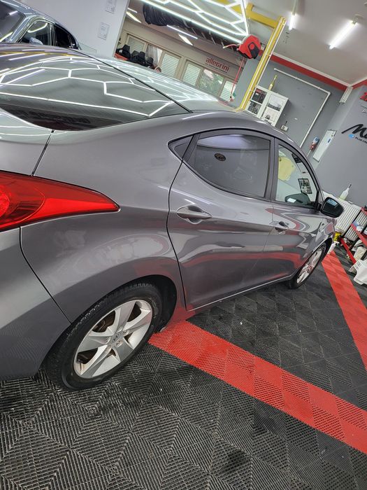 Hyundai Elantra 1.6 benzina, 132 cp, 2013