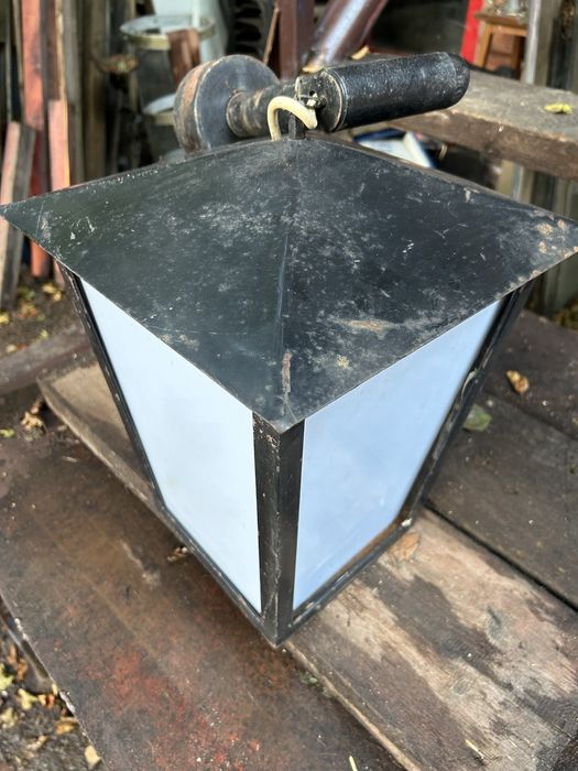 Lampadar iluminat curte - gradina