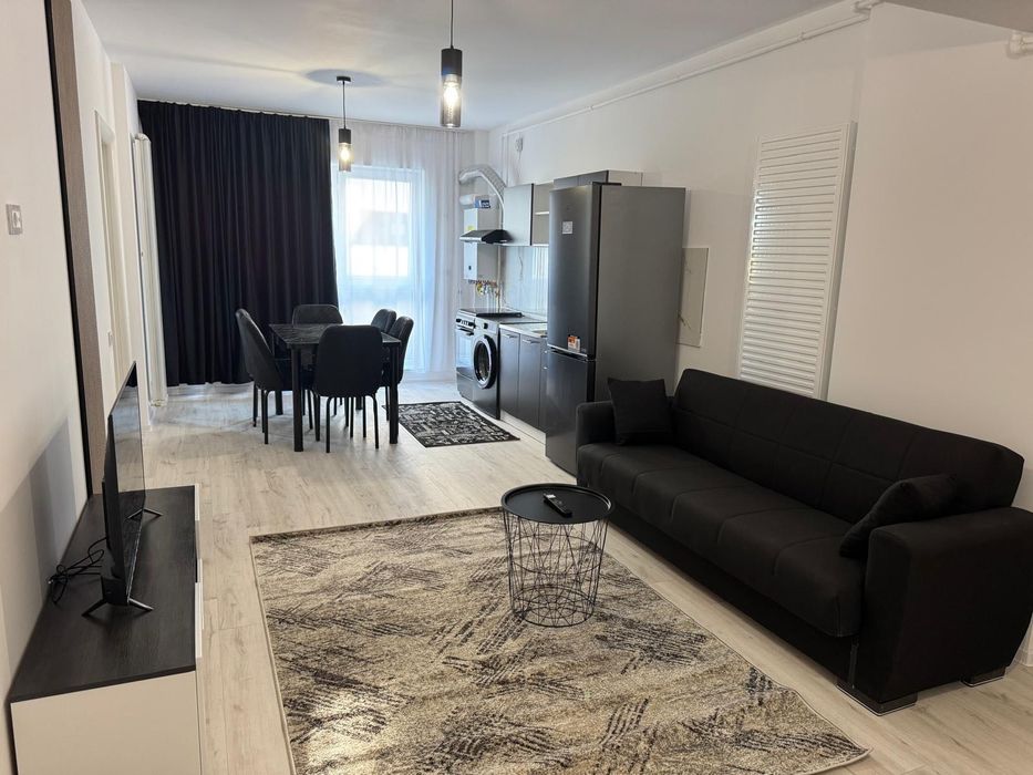 Vând apartament la 5 minute de mall Coresi