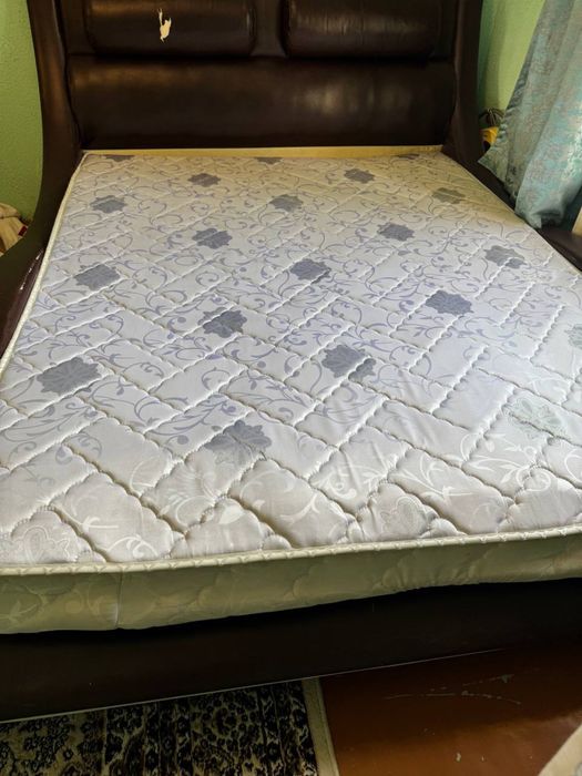 Икки кишилик матраси билан холати уртача расмда канака булса шундай