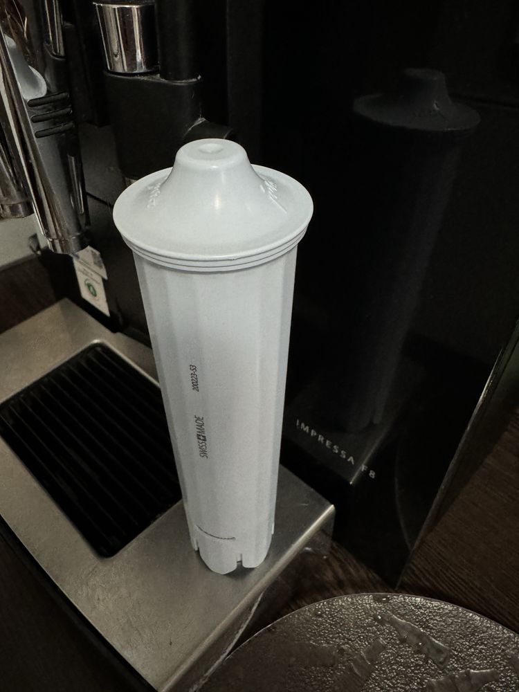 Expressor cafea Jura Impressa F8