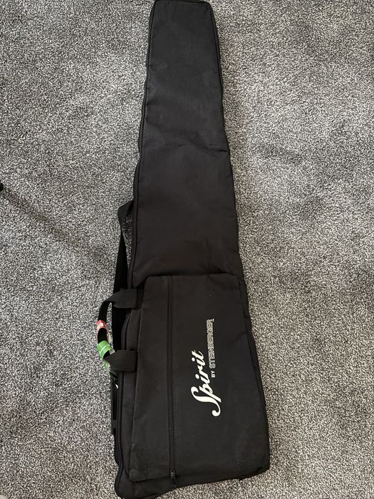 Чехол для бас гитары Spirit Steinberger