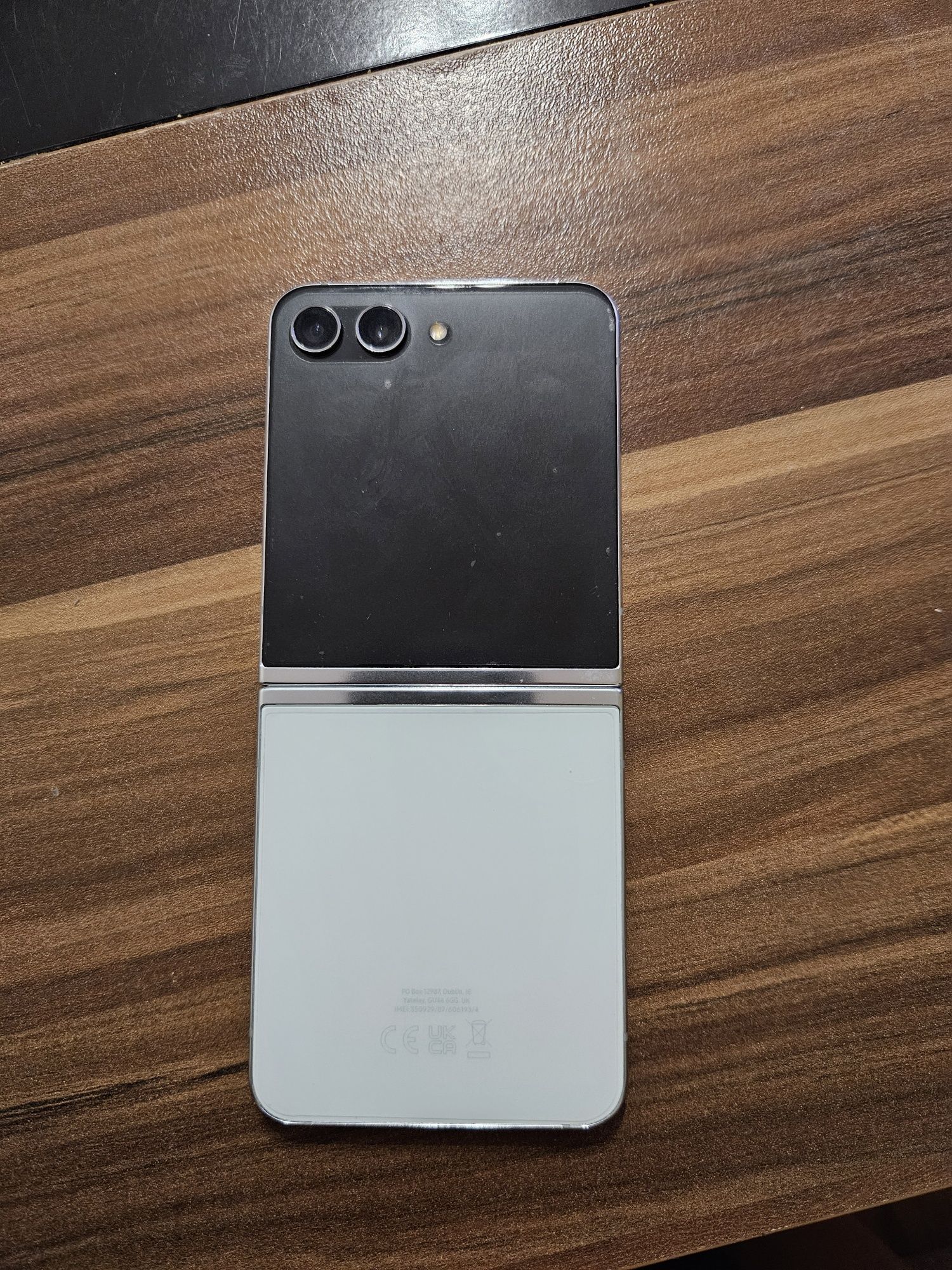 Samsung Z 5 Flip