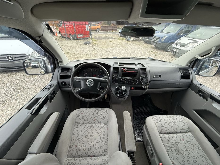 Vw transporter t5 mixt cu 5 locuri si marfa
