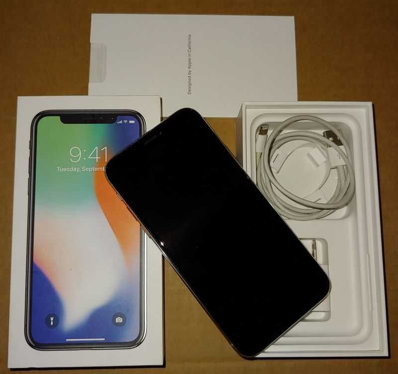 Продам iPhone X 256GB Silver 82%, идеальный, всё работает, один хозяин