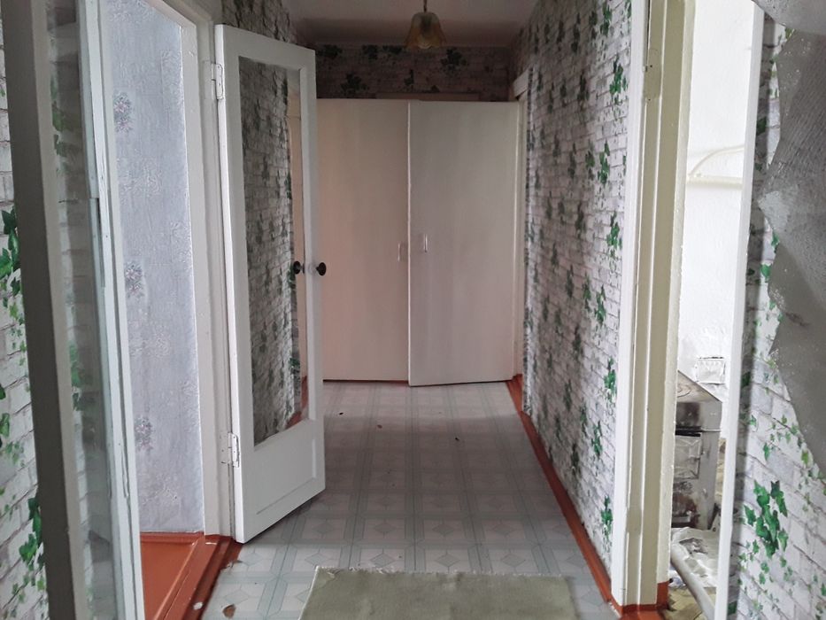 Дом рядом с трассой