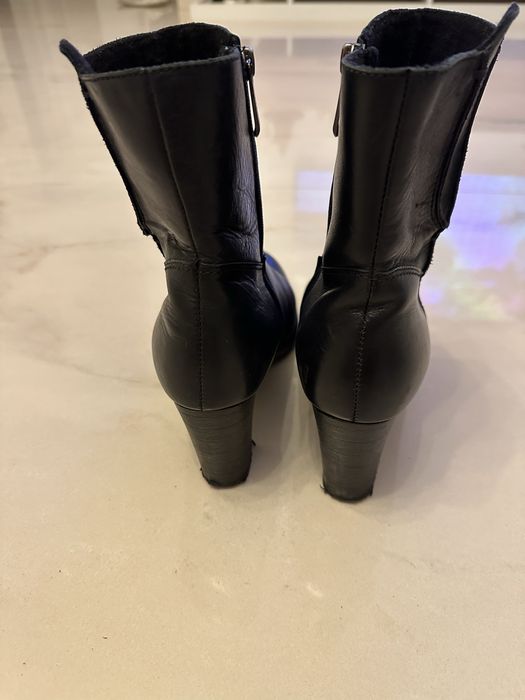 Vând Ghete din piele Lasocki, marimea 40