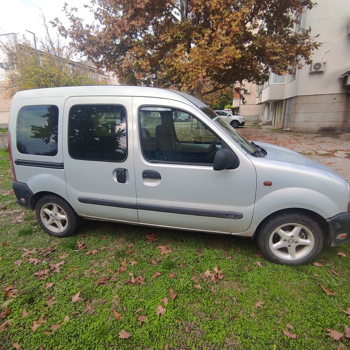Продавам Renault Kangoo 1.4 75 к.с