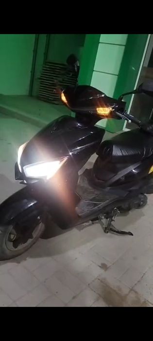 Продам скутер м8 про стоит на учете