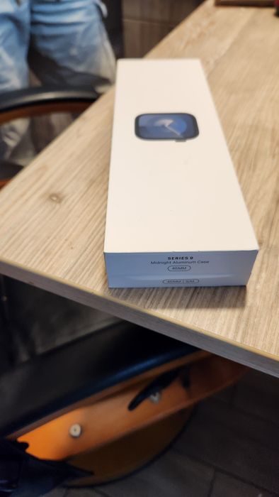 Apple Watch 9, GPS, Carcasa Midnight Aluminium 45mm, Midnight Sport Ba