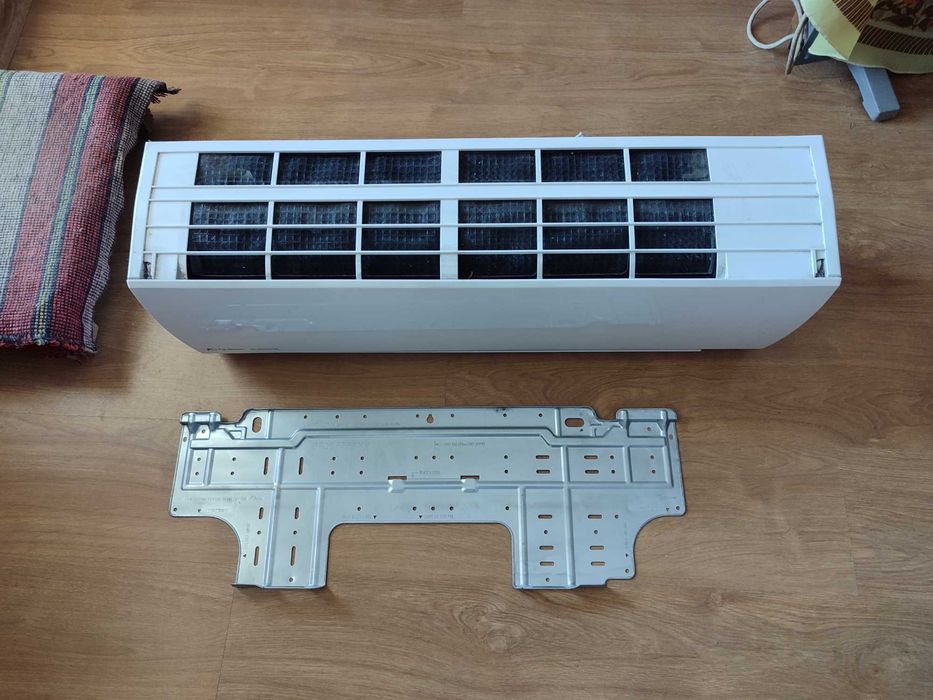 Климатик Fuji Electric ROG12LLCB – 12 000 BTU