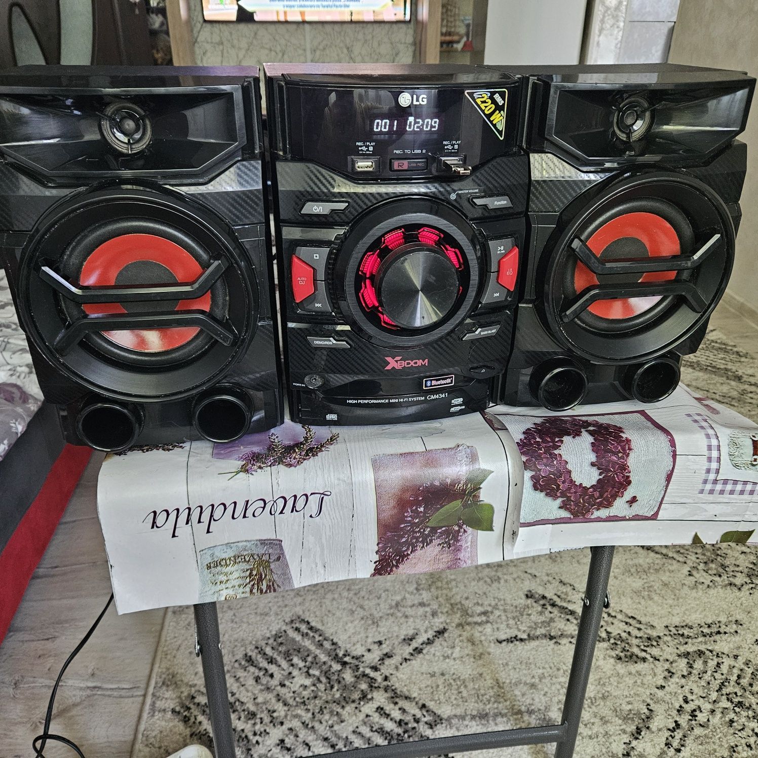 Combina muzicala lg