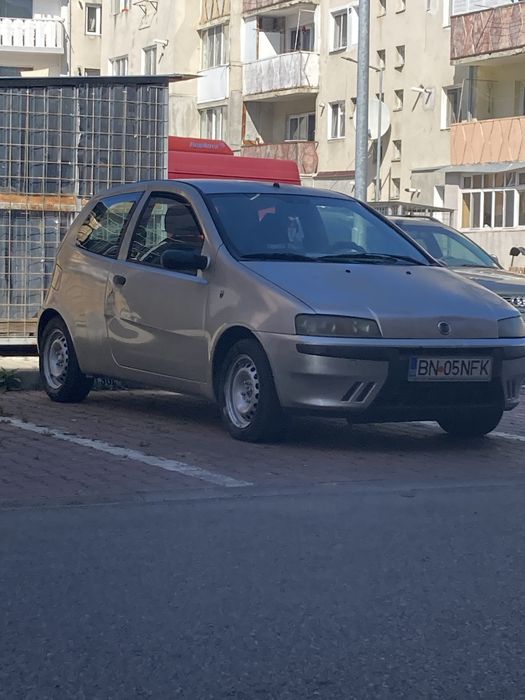 Vând fiat punto 1.2 benzină 2002