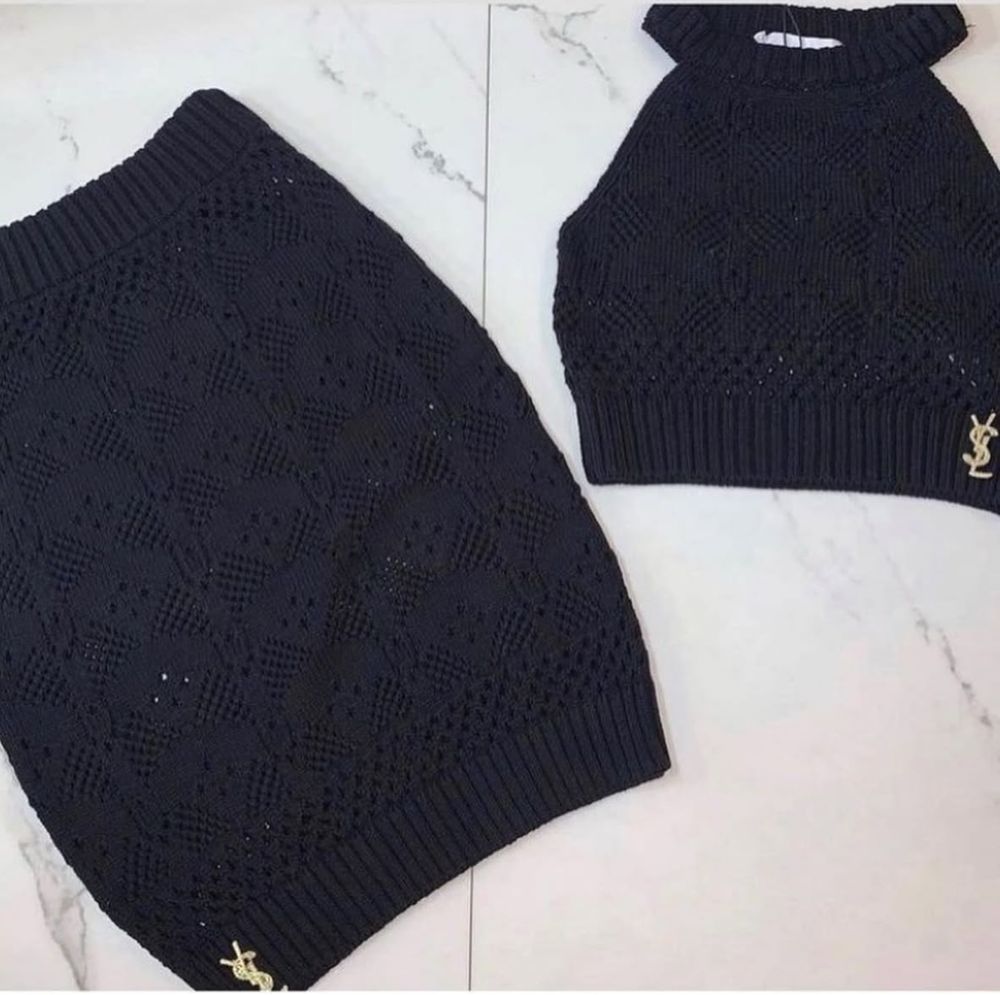 YSL топ модел