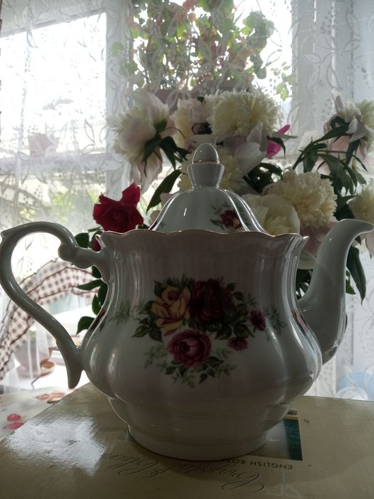 Продам новый шикарный чайник, район Саяхата.