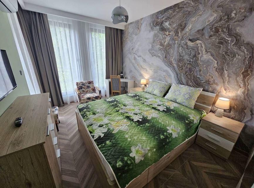 Дава се под наем Двустаен апартамент в Пловдив, Център - 76 кв.м за 680 € - Снимка #4