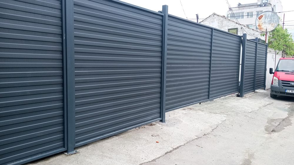 Confecții metalice mici și mari , interior și exterior