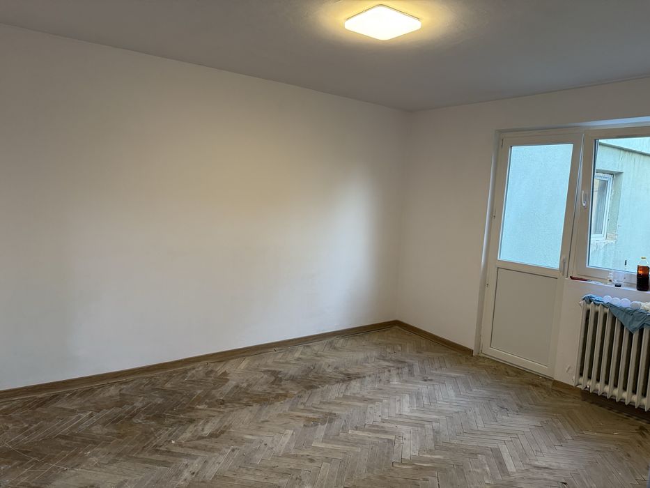 Apartament cu 3 camere, et.3